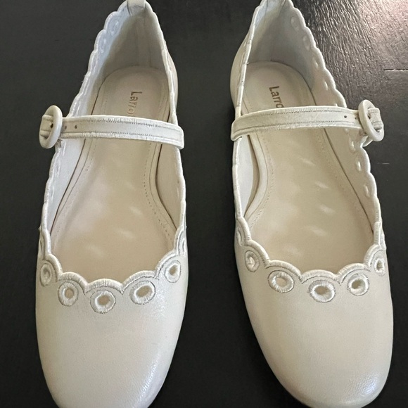 Larroude Blaire Broderie Ballet Flat - Picture 3 of 6